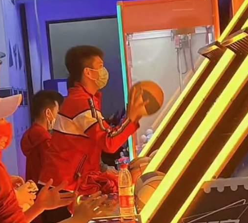 全红婵终于圆了童年梦!用14年时间+3块金牌,才换来这个机会