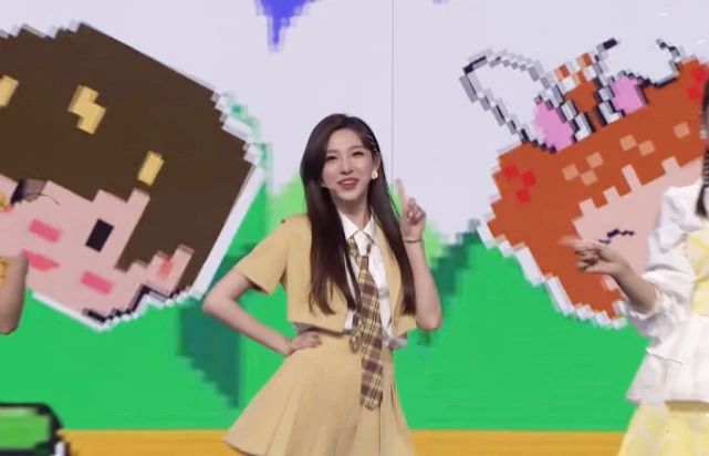 中国体坛"最美女主播",也是央视第一美人,27岁美的令人嫉妒!