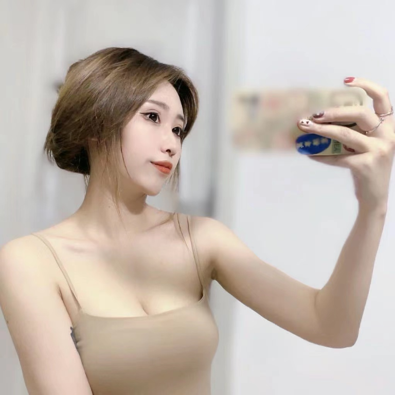 性感美眉视频直播_风骚美女主播在线