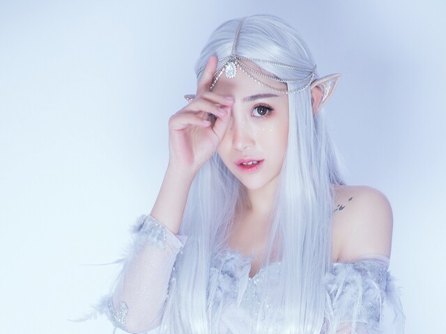 mm视频聊天室_与漂亮美眉视频聊天